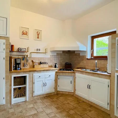 Villa Luxury In Istria - 9,000 Sqm Private Estate With Pool & Sauna, 15 Min To Sea, Near Fazana, 3 Bedrooms Jursici
