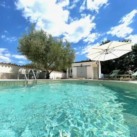 Villa Luxury In Istria - 9,000 Sqm Private Estate With Pool & Sauna, 15 Min To Sea, Near Fazana, 3 Bedrooms Jursici