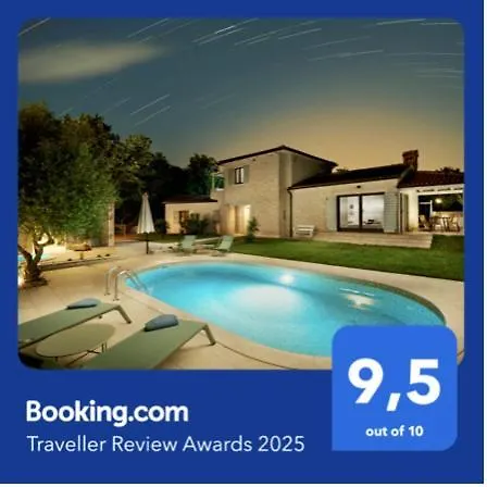 Luxury In Istria - 9,000 Sqm Private Estate With Pool & Sauna, 15 Min To Sea, Near Fazana, 3 Bedrooms Villa