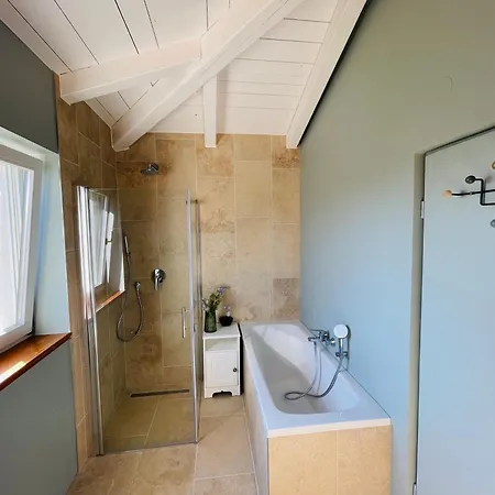 Villa Luxury In Istria - 9,000 Sqm Private Estate With Pool & Sauna, 15 Min To Sea, Near Fazana, 3 Bedrooms *